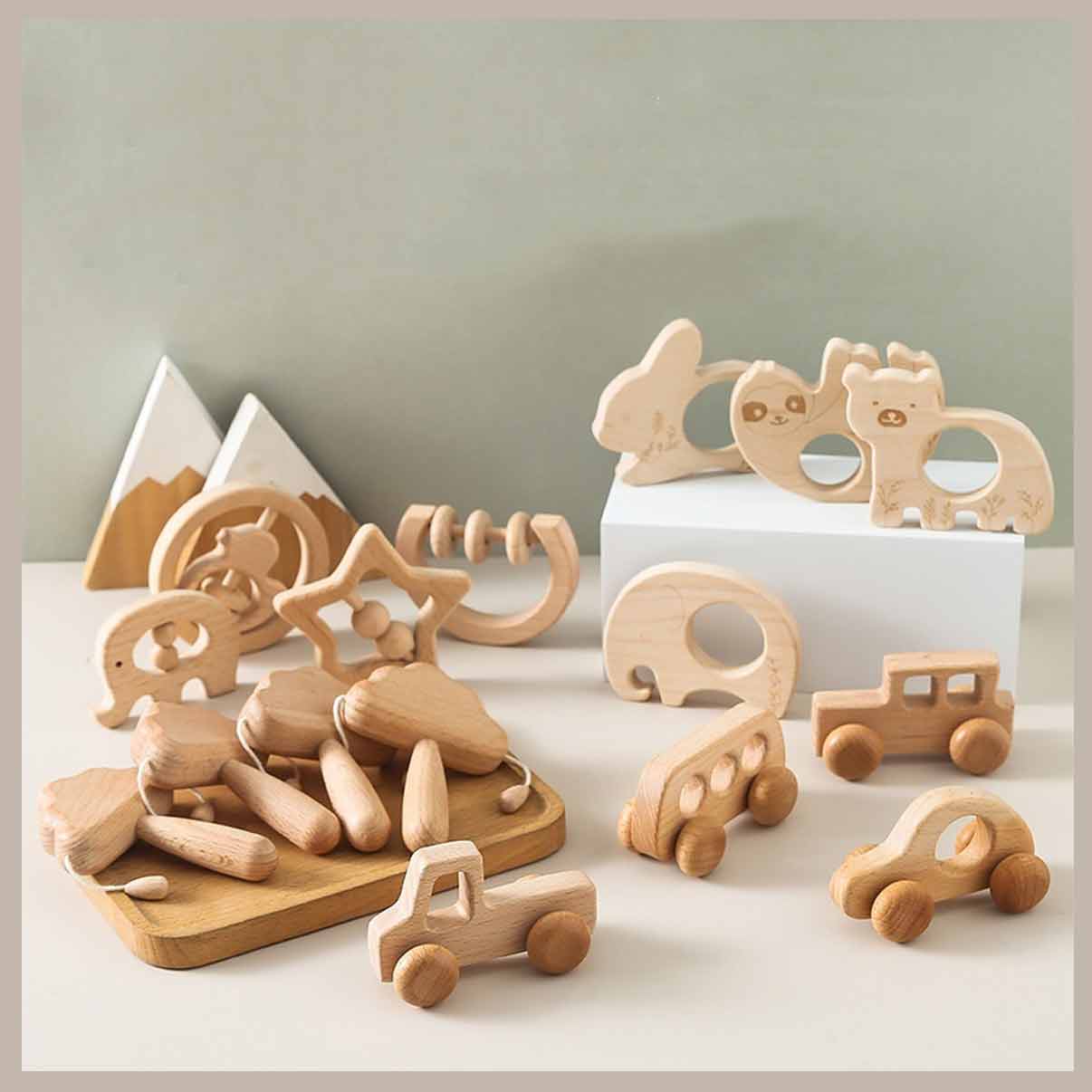 Montessori Rassel-Set aus Holz – Wolken-Greifspielzeug für Babys