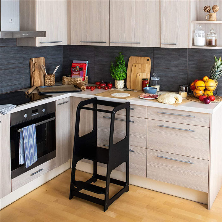 Schlichter Lernturm aus Massivholz